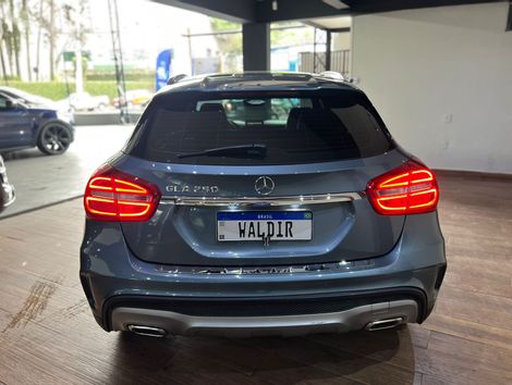 Mercedes GLA 250 Vision 2.0 TB 16V 211cv Aut.