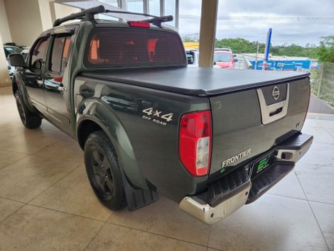 Nissan Frontier LE CD 4x4 2.5 TB Diesel Mec.