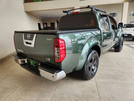 Nissan Frontier LE CD 4x4 2.5 TB Diesel Mec.