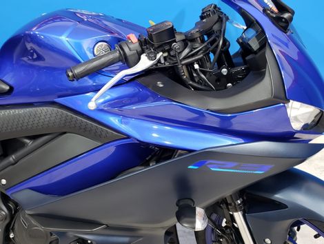 YAMAHA YZF R-3 321/ABS