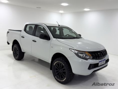 Mitsubishi L200 Triton Sport GLX 2.4 CD Diesel Mec.