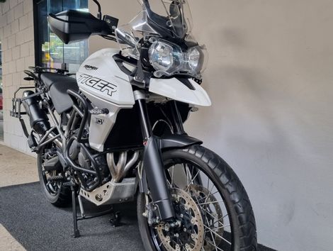 TRIUMPH TIGER 800 XCX