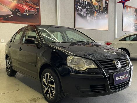 VolksWagen Polo Sedan 1.6 Mi Total Flex 8V 4p