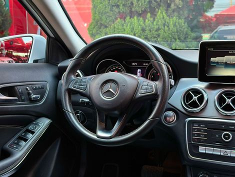 Mercedes GLA 200 Advance 1.6/1.6 TB 16V Flex Aut.