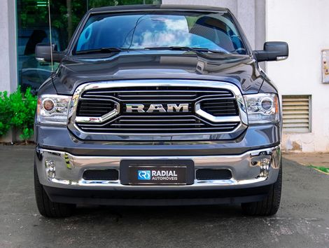 RAM CLASSIC LARAMIE 5.7 CD V8 4X4 Aut.