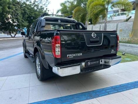 NISSAN 2.5 SL 4X4 CD TURBO ELETRONIC DIESEL 4P AUTOMÁTICO