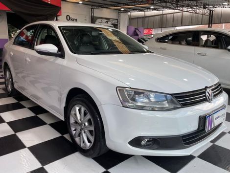 VolksWagen JETTA Comfortline 2.0 T.Flex 8V 4p Tipt.