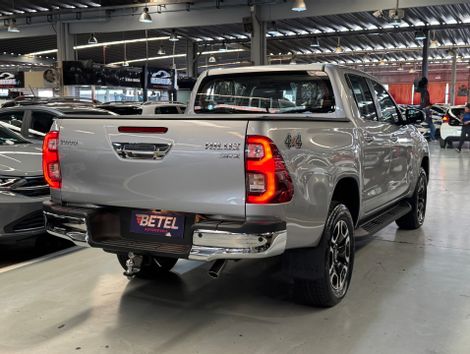 Toyota Hilux CD SRX 4x4 2.8 TDI 16V Diesel Aut.