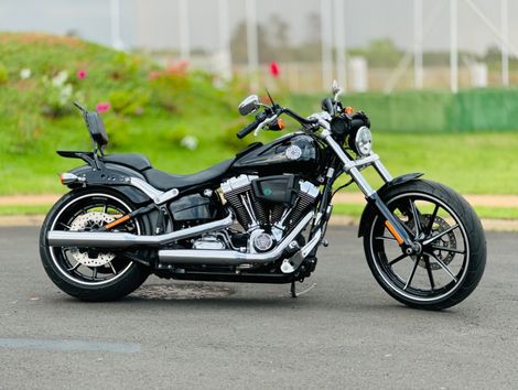Harley SOFTAIL BREAKOUT FXSB