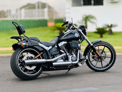 Harley SOFTAIL BREAKOUT FXSB