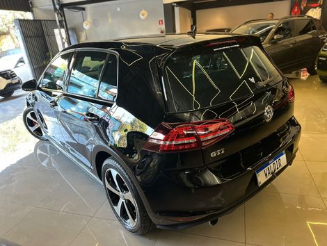 VolksWagen Golf GTi 2.0 TSI 220cv Aut.