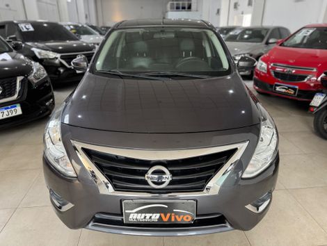 Nissan VERSA SL 1.6 16V FlexStart 4p Aut.