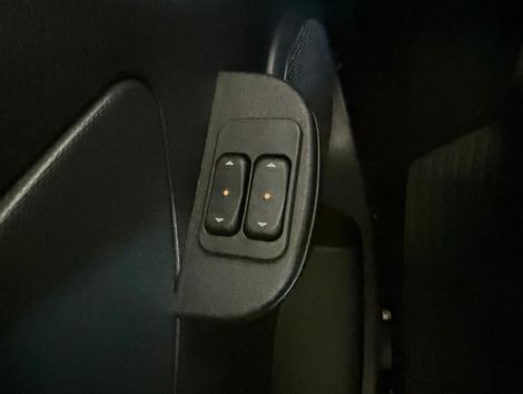 Renault SANDERO Authentique Hi-Power 1.0 16V 5p