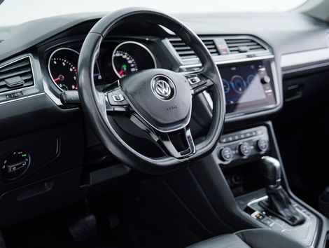 VolksWagen TIGUAN Allspac Comf 250 TSI 1.4 Flex