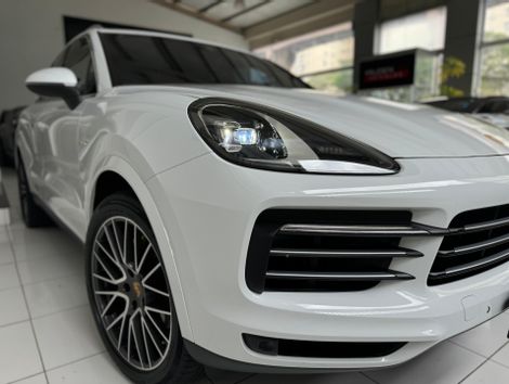 Porsche Cayenne E-Hybrid 3.0 V6 462cv