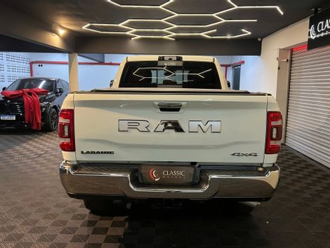 RAM 6.7 I6 TURBO DIESEL LARAMIE CD 4X4 AUTOMÁTICO