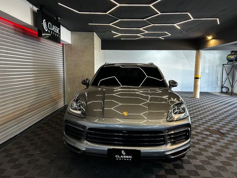 Porsche 3.0 V6 E-HYBRID AWD TIPTRONIC S