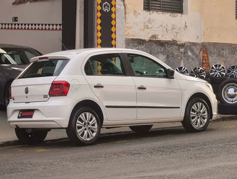 VOLKSWAGEN 1.6 16V MSI TOTALFLEX 4P AUTOMÁTICO