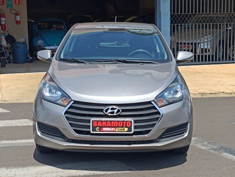 HYUNDAI 1.6 COMFORT PLUS 16V FLEX 4P MANUAL