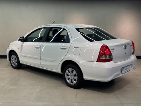 Toyota ETIOS X Sedan 1.5 Flex 16V 4p Mec.