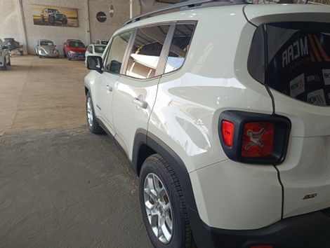 Jeep Renegade Longitude 1.8 4x2 Flex 16V Aut.