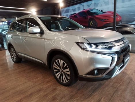 Mitsubishi OUTLANDER HPE-S 3.0 V6 4x4 5p Aut.