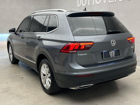 VolksWagen TIGUAN Allspac Comf 250 TSI 1.4 Flex