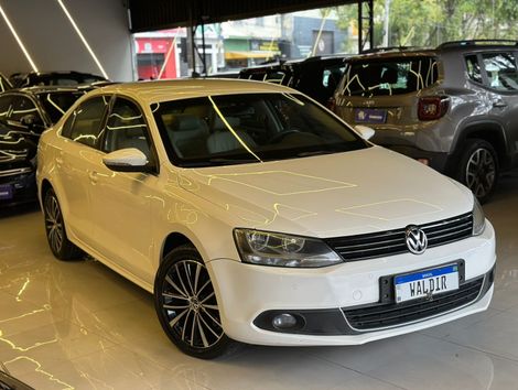 VolksWagen JETTA Highline 2.0 TSI 16V 4p Tiptronic