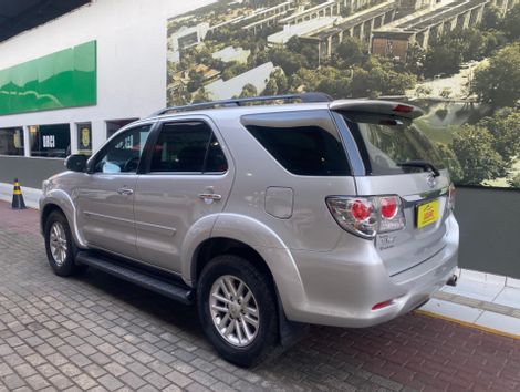 Toyota Hilux CD SRV D4-D 4x4 3.0  TDI Dies