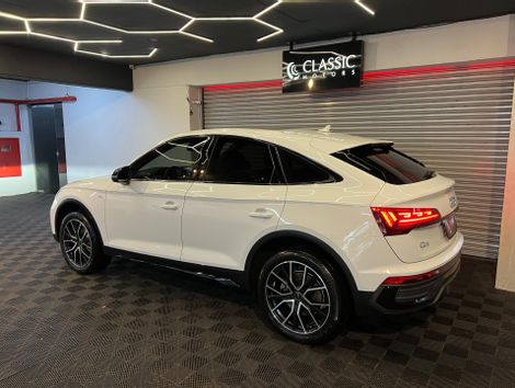 Audi Q5 Perf. Black 2.0 TFSIe S.Tr. Qt (Hib.)