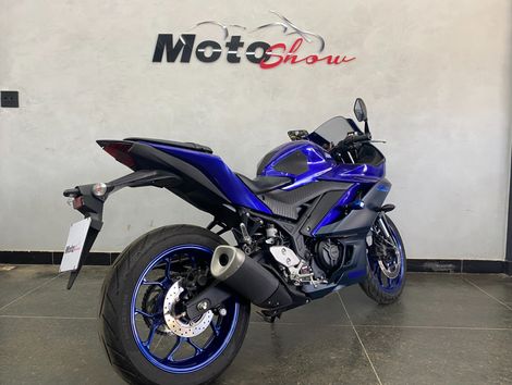YAMAHA YZF R-3 321/ABS
