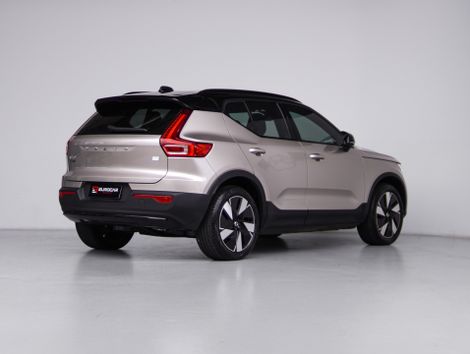 Volvo XC 40 Recharge Plus (Elétrico)