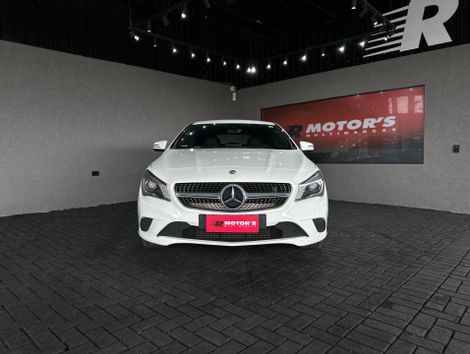 Mercedes CLA-200 Urban 1.6 TB 16V/Flex Aut.