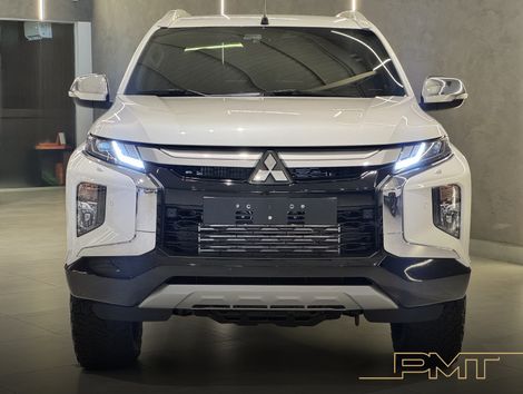 Mitsubishi L200 Triton Sport HPE-S 2.4 CD Dies. Aut