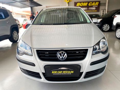 VolksWagen Polo Sedan 1.6 Mi Total Flex 8V 4p