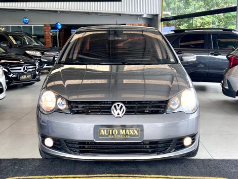 VolksWagen Polo Sedan 1.6 Mi Total Flex 8V 4p