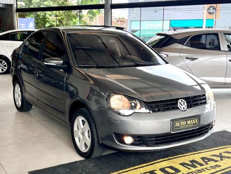 VolksWagen Polo Sedan 1.6 Mi Total Flex 8V 4p