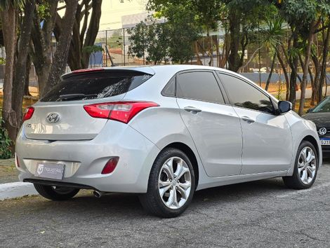 Hyundai i30 1.8 16V Aut. 5p