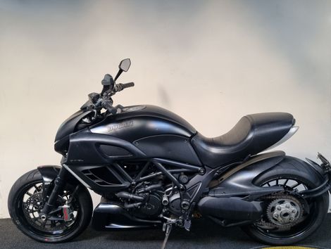 Ducati DIAVEL 1198