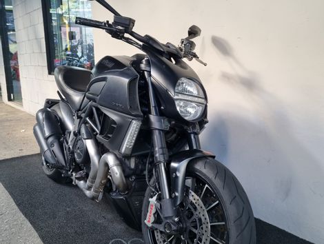 Ducati DIAVEL 1198