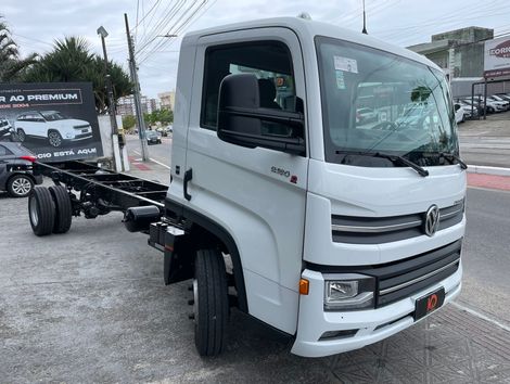 VOLKSWAGEN 9-180 Delivery 4x2 2p (diesel)(E6)