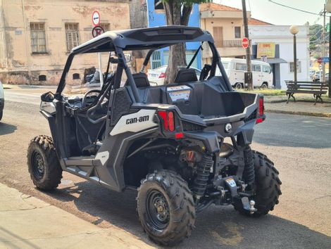 CAN-AM maverick Trail 700