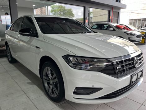 VolksWagen JETTA R-Line 250 TSI 1.4 Flex 16V Aut.