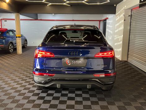 Audi Q5 SB P Black. 2.0 TFSIe S.Tr. Qt (Hib.)