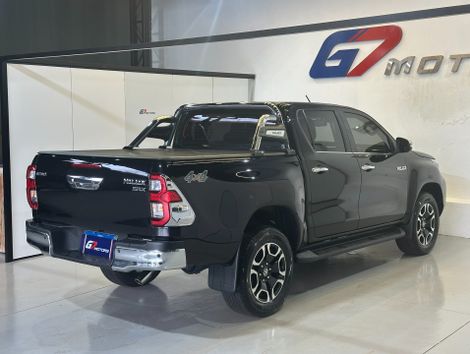 Toyota Hilux CD SRX 4x4 2.8 TDI 16V Diesel Aut.