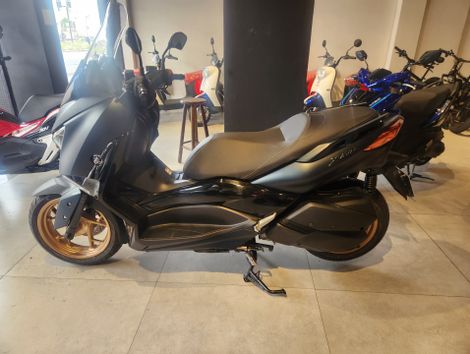  XMAX 250 ABS