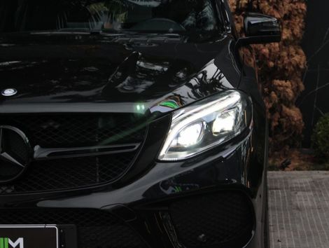 MERCEDES-BENZ 3.0 V6 GASOLINA COUPÉ 4MATIC 9G-TRONIC
