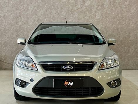 Ford Focus 1.6 S/SE/SE Plus Flex 8V/16V  5p