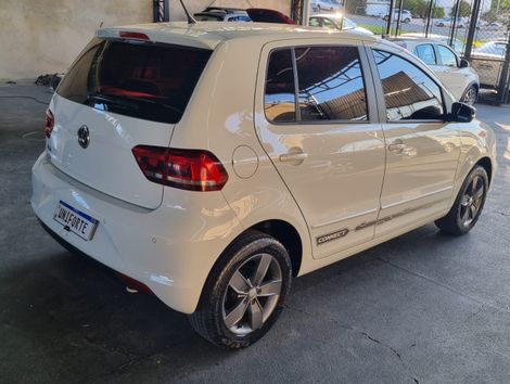 VolksWagen Fox Connect 1.6 Flex 8V 5p