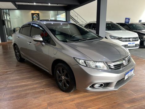 Honda Civic Sedan EXS 1.8/1.8 Flex 16V Aut. 4p